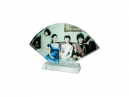 Fan-Shaped Screen